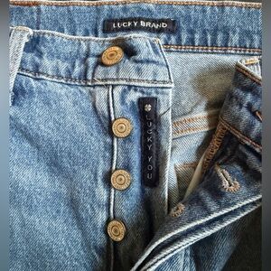 Lucky Brand 90s Loose High Rise Jeans. Size 6/28.